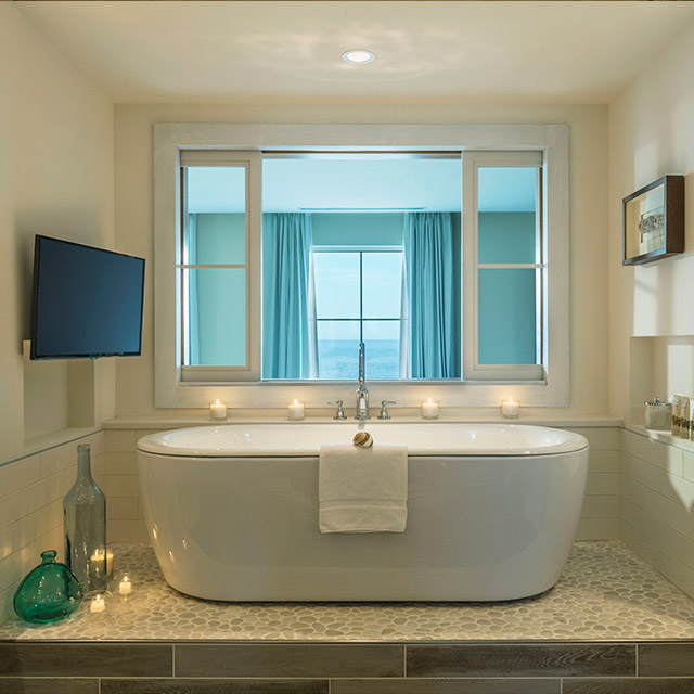 Standing tub with candles