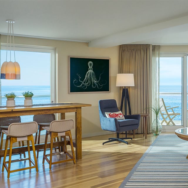 Living area with a dining table