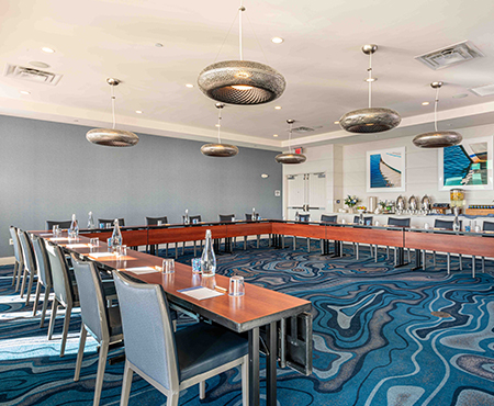 Bald Head Salon with u-shaped setup