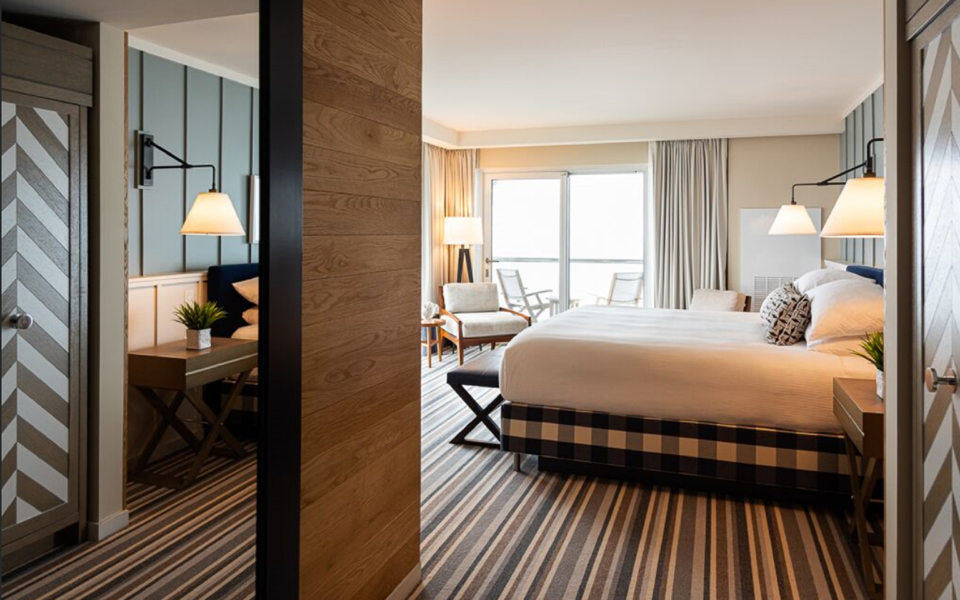 Captain Perkins Suite